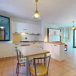 Magnolia Apartment