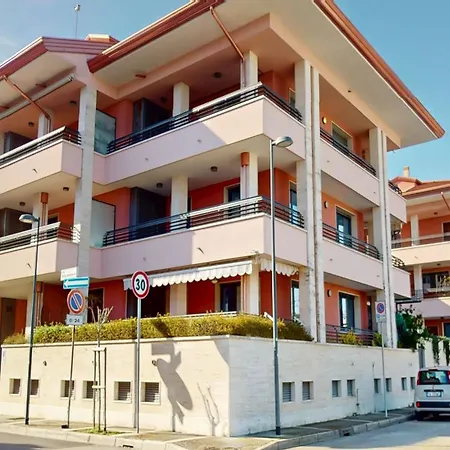 Magnolia Apartment *